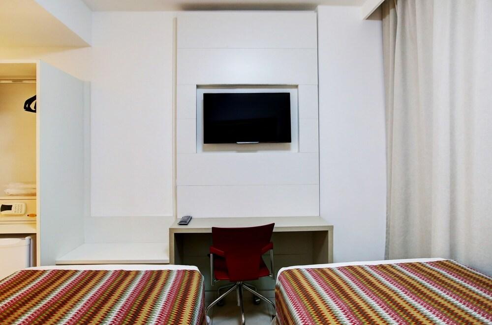 Hotel Transamerica Fit Reta Da Penha 3*
